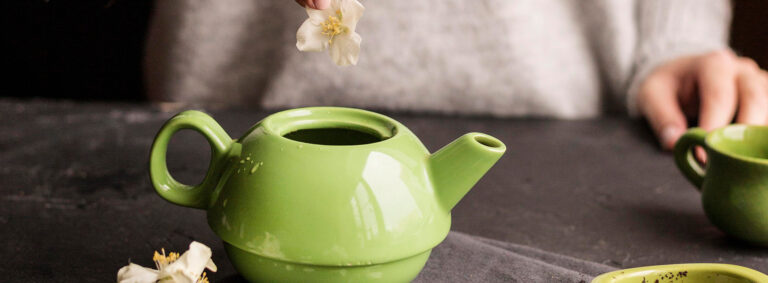 Five Reasons to Drink Green Tea Daily
